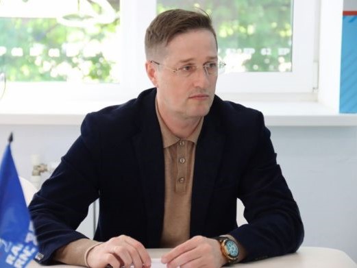 Антон Астафьев: В дворе дома №36 на улице поселка Мехзавода появится новая детская площадка