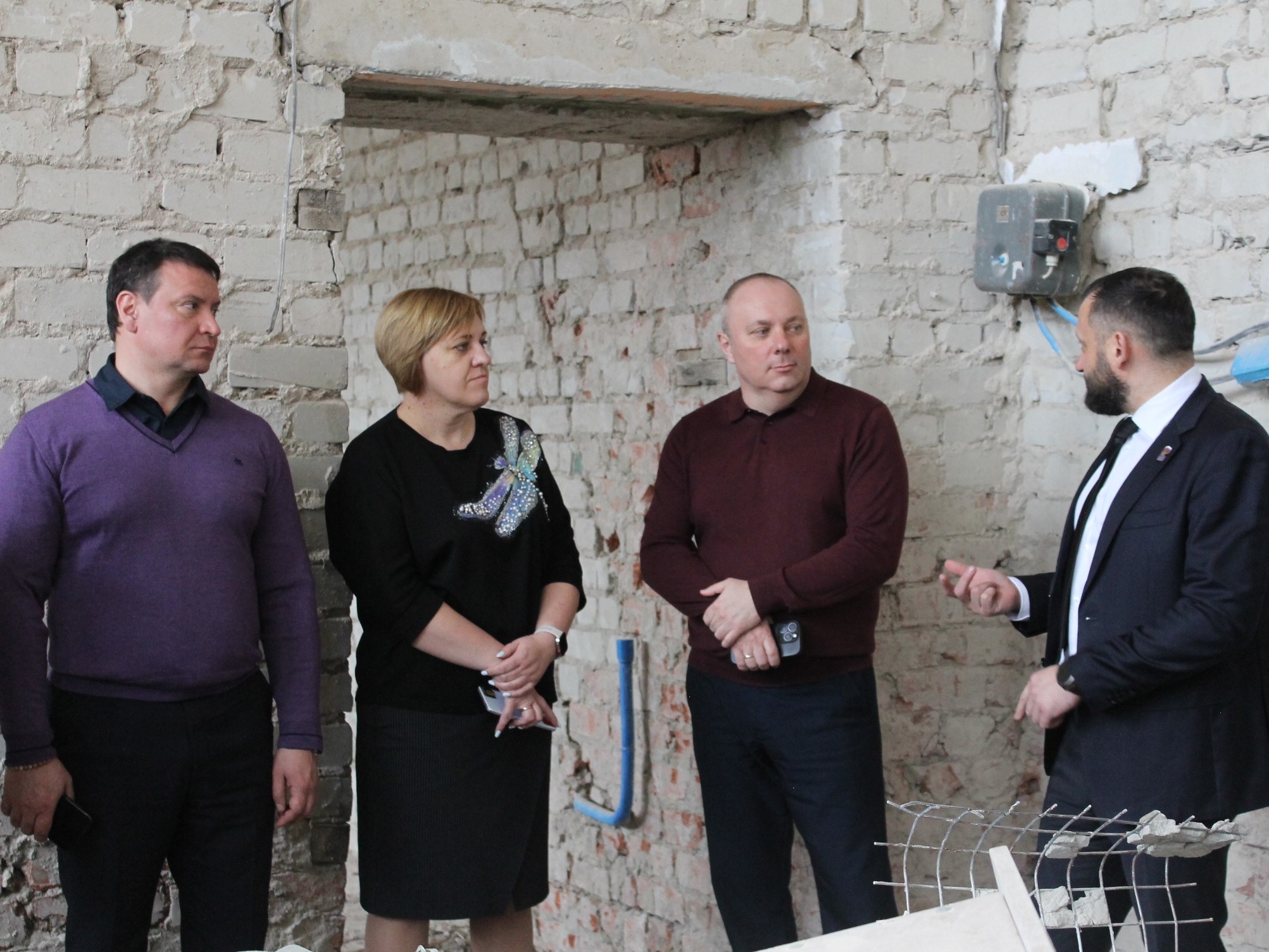 Владислав Фролов и Дмитрий Хотенцев оценили ход модернизации Мурминской школы в Рязанском округе