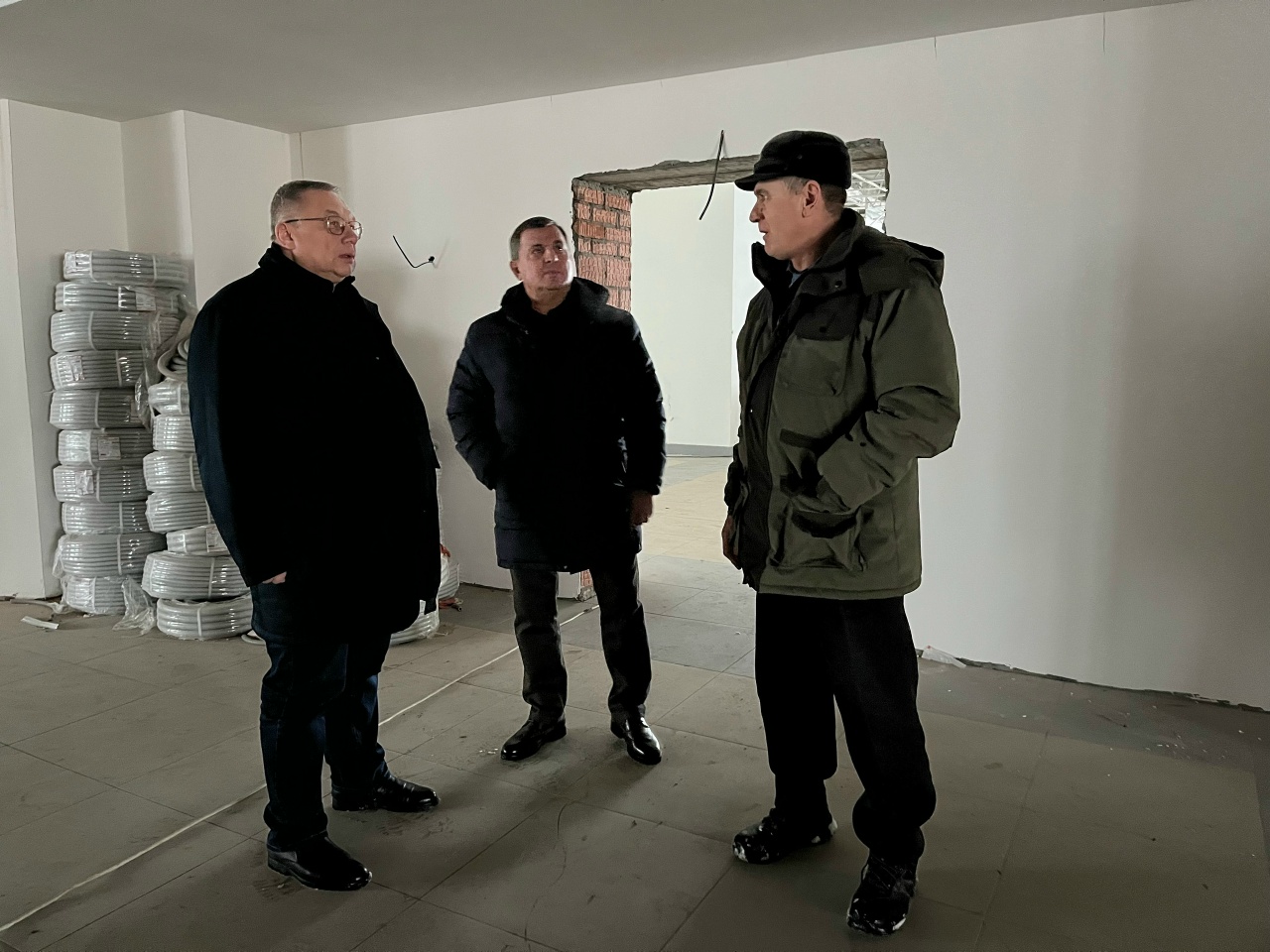 Партийцы проверили процесс строительства новой средней школы №4 в Касимове